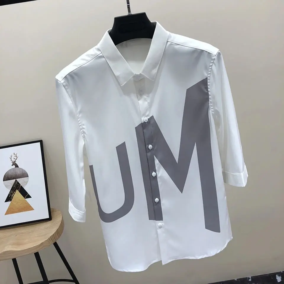 Summer handsome men's shirt five-point sleeve shirt Korean fashion printed shirt tide brand thin sleeve jacket
Summer handsome men's shirt five-point sleeve shirt Korean fashion printed shirt tide brand thin sleeve jacket