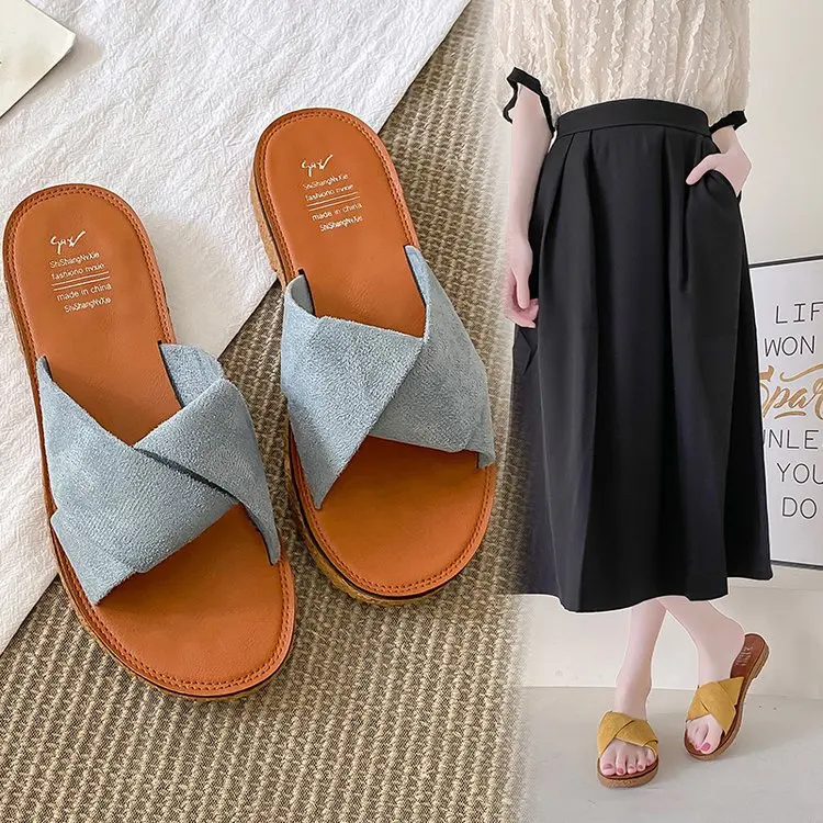 Summer sandals and slippers women's outer wear 2022 new one-word drag suede flat bottom cross ladies slippers women's shoes
Summer sandals and slippers women's outer wear 2022 new one-word drag suede flat bottom cross ladies slippers women's shoes