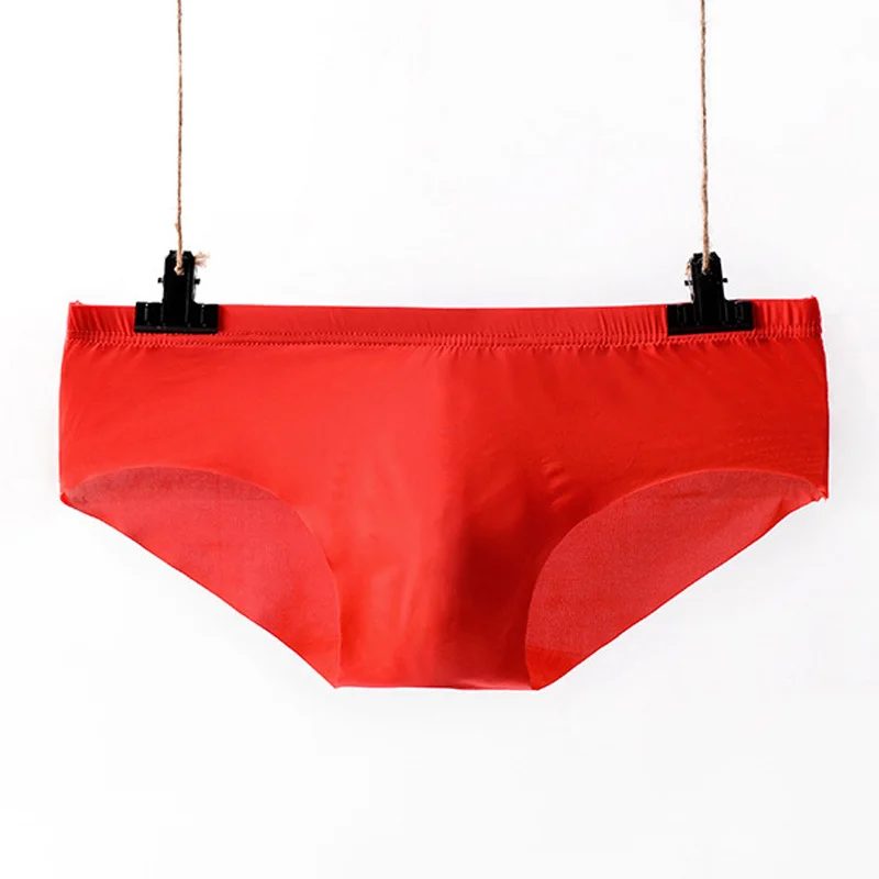 Men's Ice Silk Bikini Convex Pouch Underpants Translucent Sexy Low Waist Seamless Quick-drying Briefs
Men's Ice Silk Bikini Convex Pouch Underpants Translucent Sexy Low Waist Seamless Quick-drying Briefs
