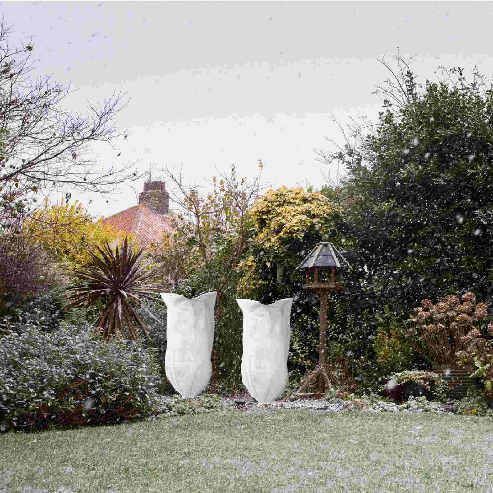 2 Pcs Freeze Outdoor Planter Potsers Planter Windproof Drawstring Non-woven Fabric Anti-Freezing
2 Pcs Freeze Outdoor Planter Potsers Planter Windproof Drawstring Non-woven Fabric Anti-Freezing