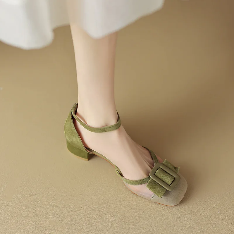 2023 Summer New Bow Square Toe Frosted Color Matching Design with Baotou Thick Heel Hollow Shoe Single Shoes
2023 Summer New Bow Square Toe Frosted Color Matching Design with Baotou Thick Heel Hollow Shoe Single Shoes