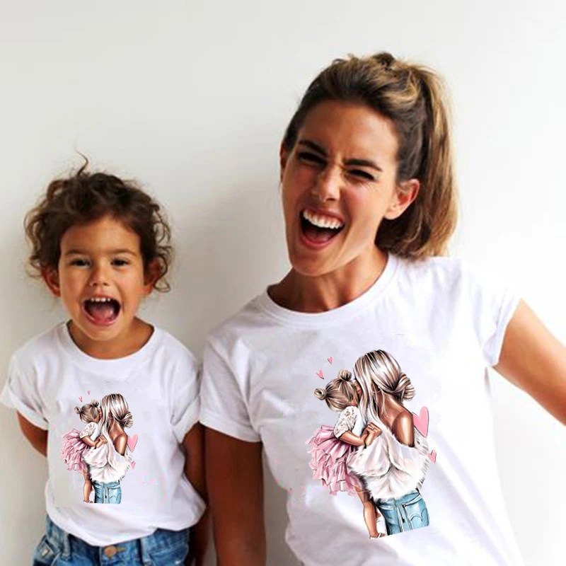 New Mother Kids Family Matching Outfits White Short Sleeve Mother and Daughter Clothes Mommy and Me Family Look Summer Tshirts 
New Mother Kids Family Matching Outfits White Short Sleeve Mother and Daughter Clothes Mommy and Me Family Look Summer Tshirts