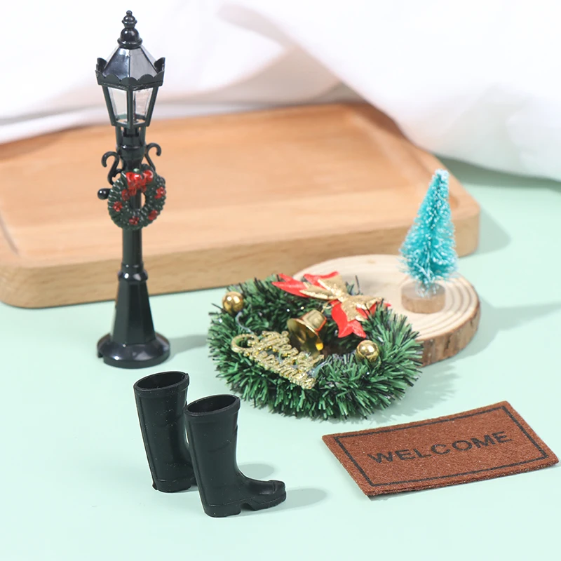 5pcs/set Dollhouse Christmas Boots Tree Wreath Pine Santa Claus Carpet Broom Doll House Home Garden Decoration Accessories
5pcs/set Dollhouse Christmas Boots Tree Wreath Pine Santa Claus Carpet Broom Doll House Home Garden Decoration Accessories