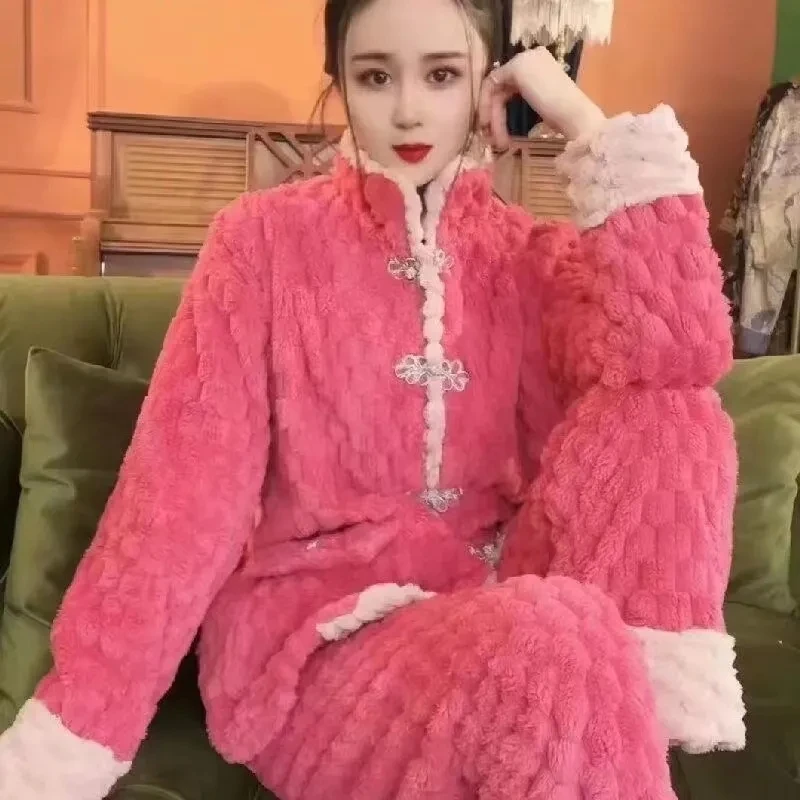 Осенне-зимняя пижама из кораллового бархата с воротником-стойкой, теплая утепленная Свободная куртка с длинным рукавом, теплые женские комплекты из 2 предметов для домашнего интерьера
Осенне-зимняя пижама из кораллового бархата с воротником-стойкой, теплая утепленная Свободная куртка с длинным рукавом, теплые женские комплекты из 2 предметов для домашнего интерьера