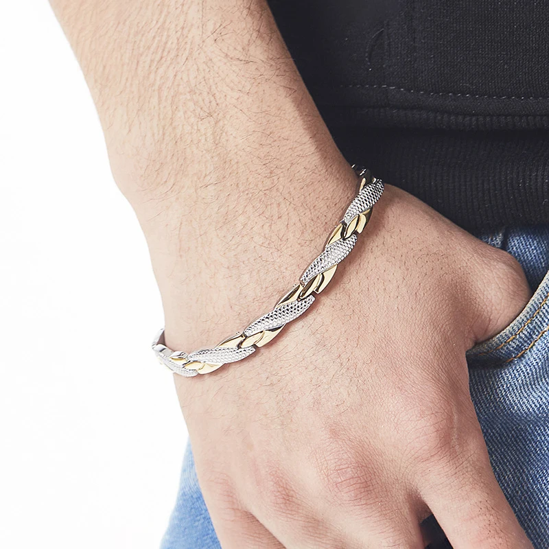 Personalized Creative Snake Pattern Gold Men's Stainless Steel Magnet Energy Bracelet Hand Jewelry
Personalized Creative Snake Pattern Gold Men's Stainless Steel Magnet Energy Bracelet Hand Jewelry