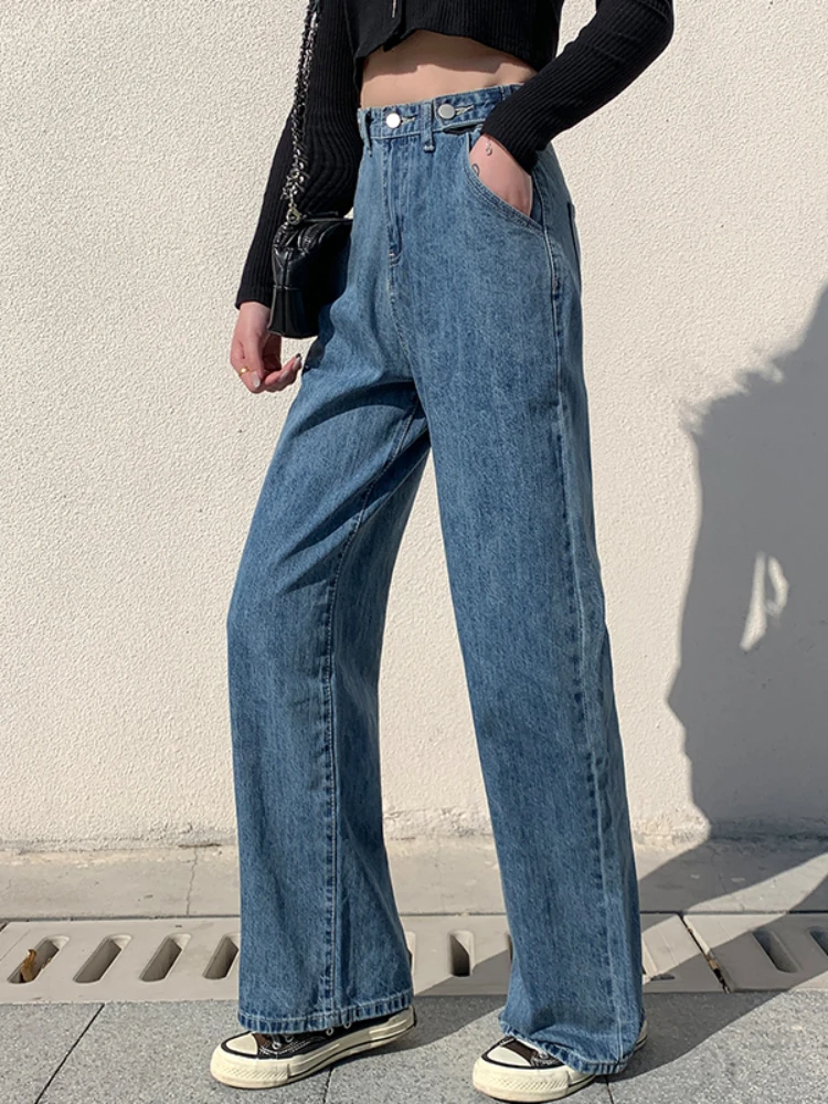 Джинсы женские свободные с широкими штанинами, винтажные модные штаны небесно-голубого цвета с завышенной талией и регулируемыми пуговицами, Y2K, весна-лето
Джинсы женские свободные с широкими штанинами, винтажные модные штаны небесно-голубого цвета с завышенной талией и регулируемыми пуговицами, Y2K, весна-лето