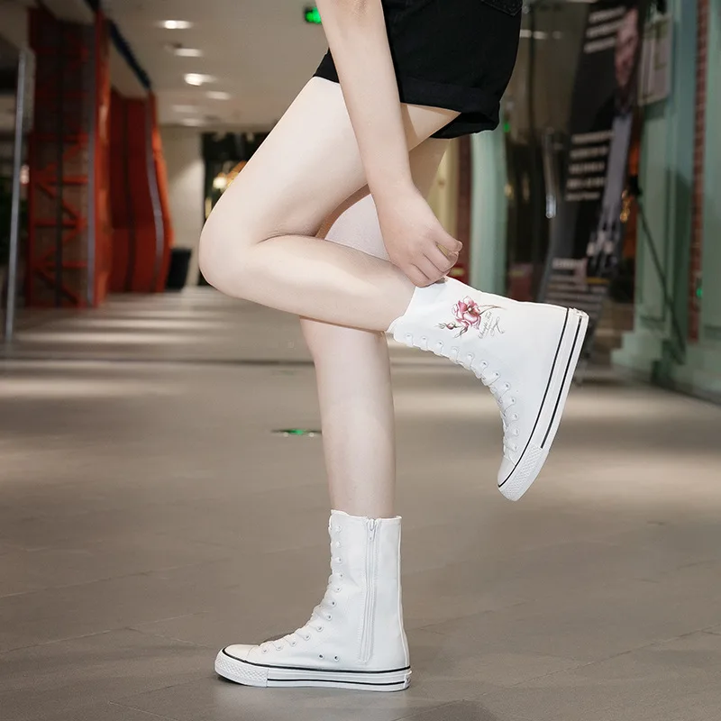 vibe wind rose mid-tube canvas shoes campus style high-value flat casual large size student skateboard shoes 35-43
vibe wind rose mid-tube canvas shoes campus style high-value flat casual large size student skateboard shoes 35-43
