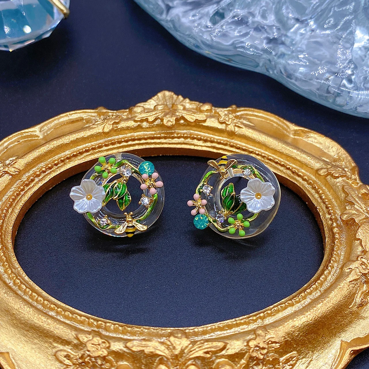 Original Italy Rural Style Earrings for Women's Charming Enamel Flower Circle Stud Earring Exquisite Jewelry Birthday Gift
Original Italy Rural Style Earrings for Women's Charming Enamel Flower Circle Stud Earring Exquisite Jewelry Birthday Gift