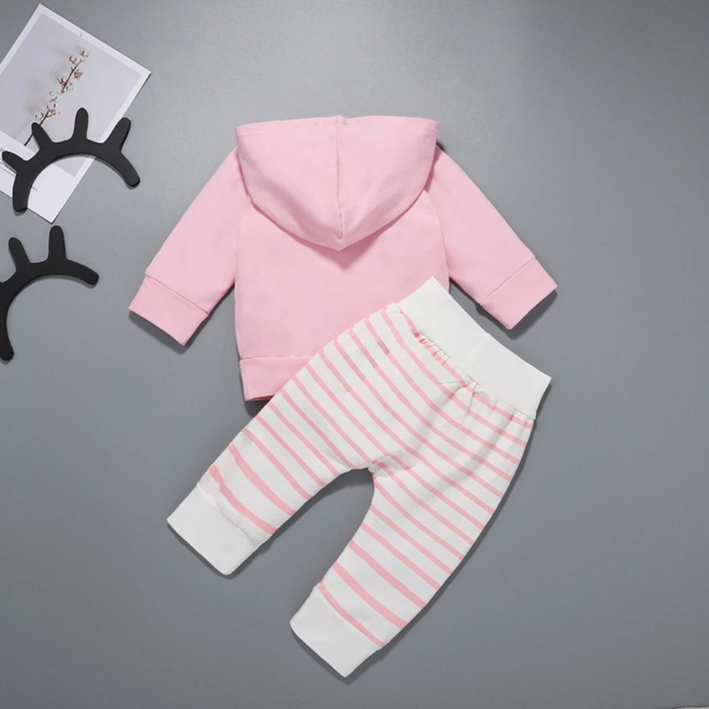 2 шт., детский повседневный комплект из свитшота с капюшоном и брюк в полоску 
2 шт., детский повседневный комплект из свитшота с капюшоном и брюк в полоску