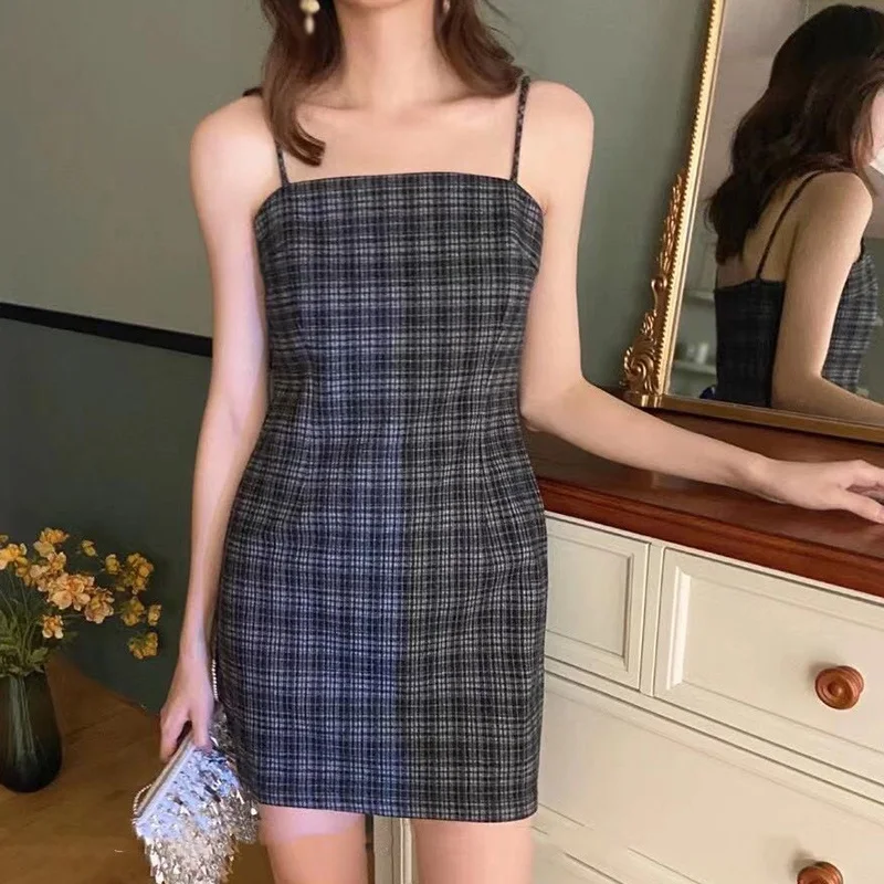 Summer Women Korean Fashion Plaid Slip Dress Sexy Sleeveless Vintage Dress Cottagecore Oversize Beach Party Holiday Clothing
Summer Women Korean Fashion Plaid Slip Dress Sexy Sleeveless Vintage Dress Cottagecore Oversize Beach Party Holiday Clothing