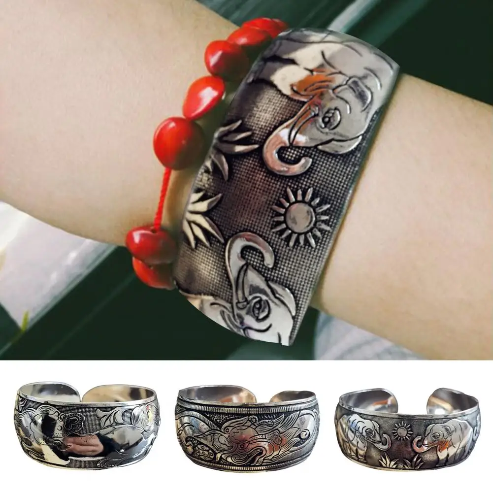 Carved Bracelet Retro Irregular Adjustable Opening Carving Decoration Ethnic Style Tibetan Jewelry Vintage Wide Bangle Daily Wea
Carved Bracelet Retro Irregular Adjustable Opening Carving Decoration Ethnic Style Tibetan Jewelry Vintage Wide Bangle Daily Wea