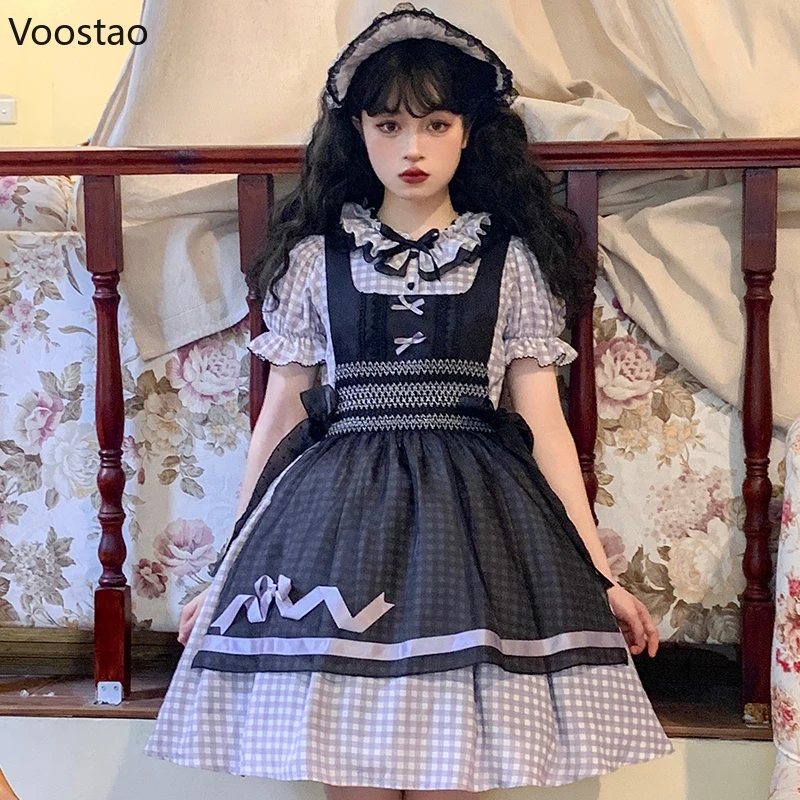 Женское винтажное платье в стиле «лолита»
Женское винтажное платье в стиле «лолита»