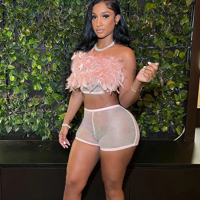 Two-piece Women's Fashion Women's New Sexy Feather Mesh Tube Top Cropped Shorts Sexy Casual Two-piece Blouse and Pants
Two-piece Women's Fashion Women's New Sexy Feather Mesh Tube Top Cropped Shorts Sexy Casual Two-piece Blouse and Pants