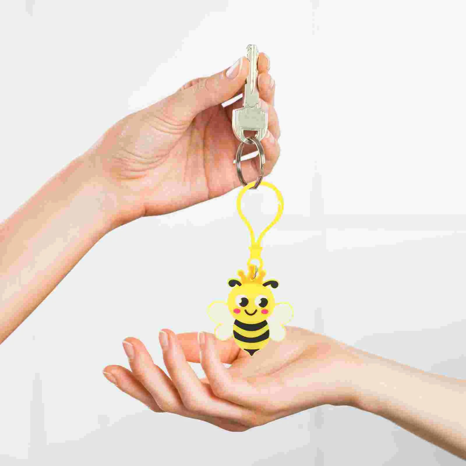 24pcs Key Chains Cute Bee Charm Keyring Backpack Key Chain Purse Hanging Decorations Bee Party Favor
24pcs Key Chains Cute Bee Charm Keyring Backpack Key Chain Purse Hanging Decorations Bee Party Favor