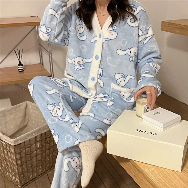 Sanrio Winter Pajama Hello Kitty Cinnamoroll Kuromi Cartoon Print Plush Sleepwear for Women Girls Fashion Nightwear Suit
Sanrio Winter Pajama Hello Kitty Cinnamoroll Kuromi Cartoon Print Plush Sleepwear for Women Girls Fashion Nightwear Suit