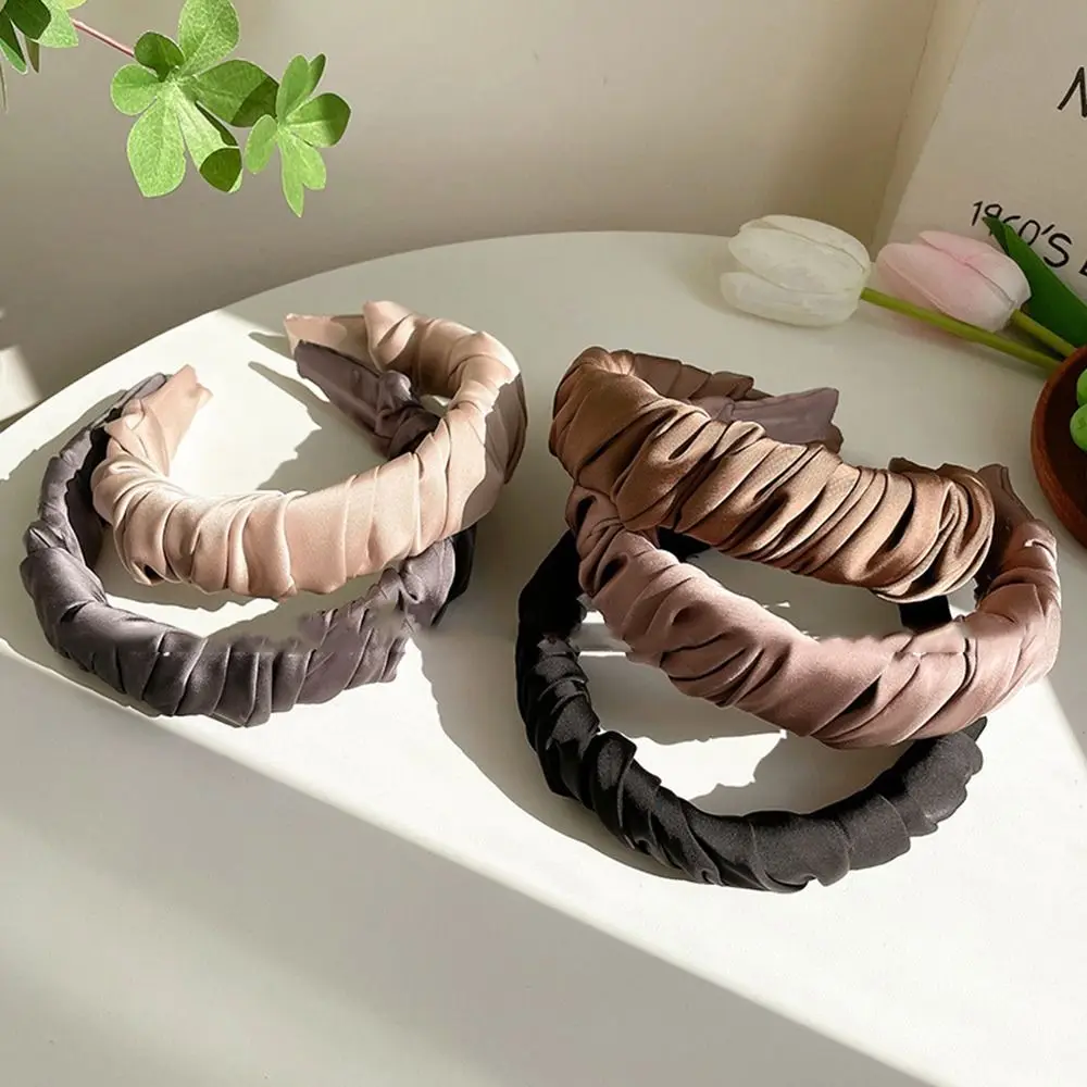 Makeup Gift Solid Color Headdress For Girls Pleated Hair Hoop Women Hairband Hair Accessories Korean Style Headband
Makeup Gift Solid Color Headdress For Girls Pleated Hair Hoop Women Hairband Hair Accessories Korean Style Headband