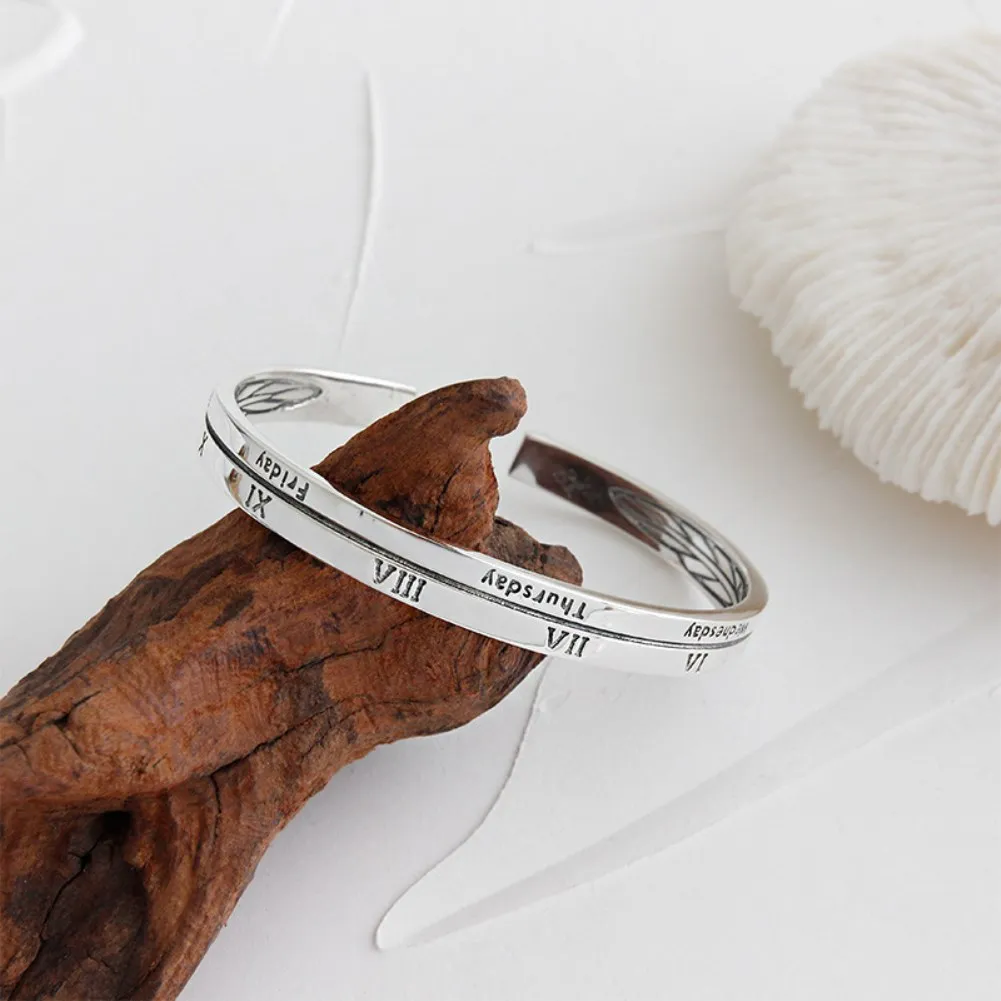 Korean Sterling Silver Bracelet Vintage English Roman Numeral Bracelet Personality Opening Niche Silver Bracelet
Korean Sterling Silver Bracelet Vintage English Roman Numeral Bracelet Personality Opening Niche Silver Bracelet