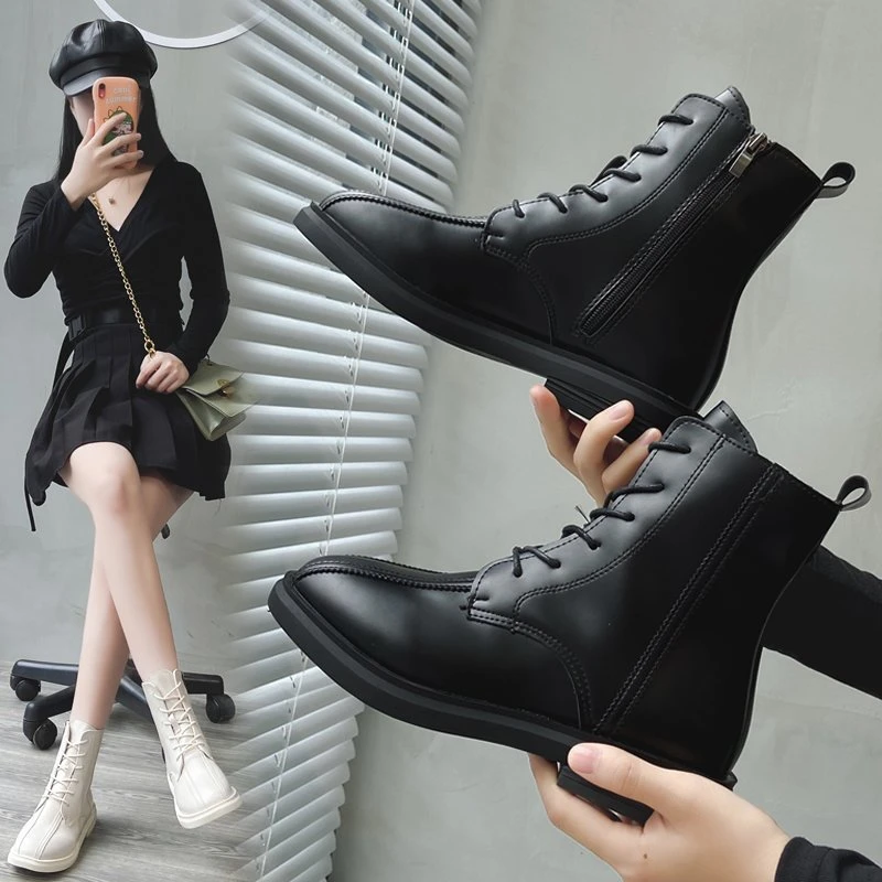 Boots Women's Round Toe Platform Side Zipper Lacing Leather Splice Chunky New Design Casual Boots Foot Bare Low Heel Boots
Boots Women's Round Toe Platform Side Zipper Lacing Leather Splice Chunky New Design Casual Boots Foot Bare Low Heel Boots