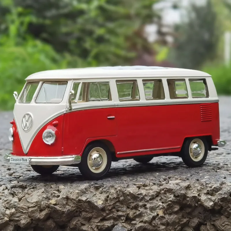 WELLY 1:24 Volkswagen VW T1 BUS 1963 T2 Alloy Car Model Diecasts & Toy Vehicles Collect Car Toy Boy Birthday gifts
WELLY 1:24 Volkswagen VW T1 BUS 1963 T2 Alloy Car Model Diecasts & Toy Vehicles Collect Car Toy Boy Birthday gifts