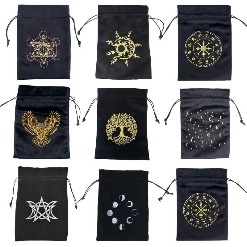 13x18cm Thick Velvet Pentagram Tarot Oracle Cards Storage Bag Witch Divination Drawstring Package Runes Constellation Gift Bag
13x18cm Thick Velvet Pentagram Tarot Oracle Cards Storage Bag Witch Divination Drawstring Package Runes Constellation Gift Bag
