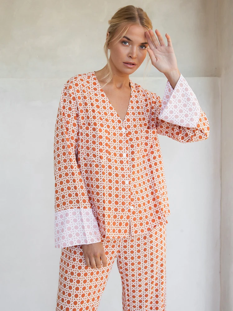 Hiloc Patchwork Print Sleepwear Long Sleeve Pajamas For Women Sets Womens Outfits 2022 Pajama V-Neck Nightie Loose Woman Clothes
Hiloc Patchwork Print Sleepwear Long Sleeve Pajamas For Women Sets Womens Outfits 2022 Pajama V-Neck Nightie Loose Woman Clothes
