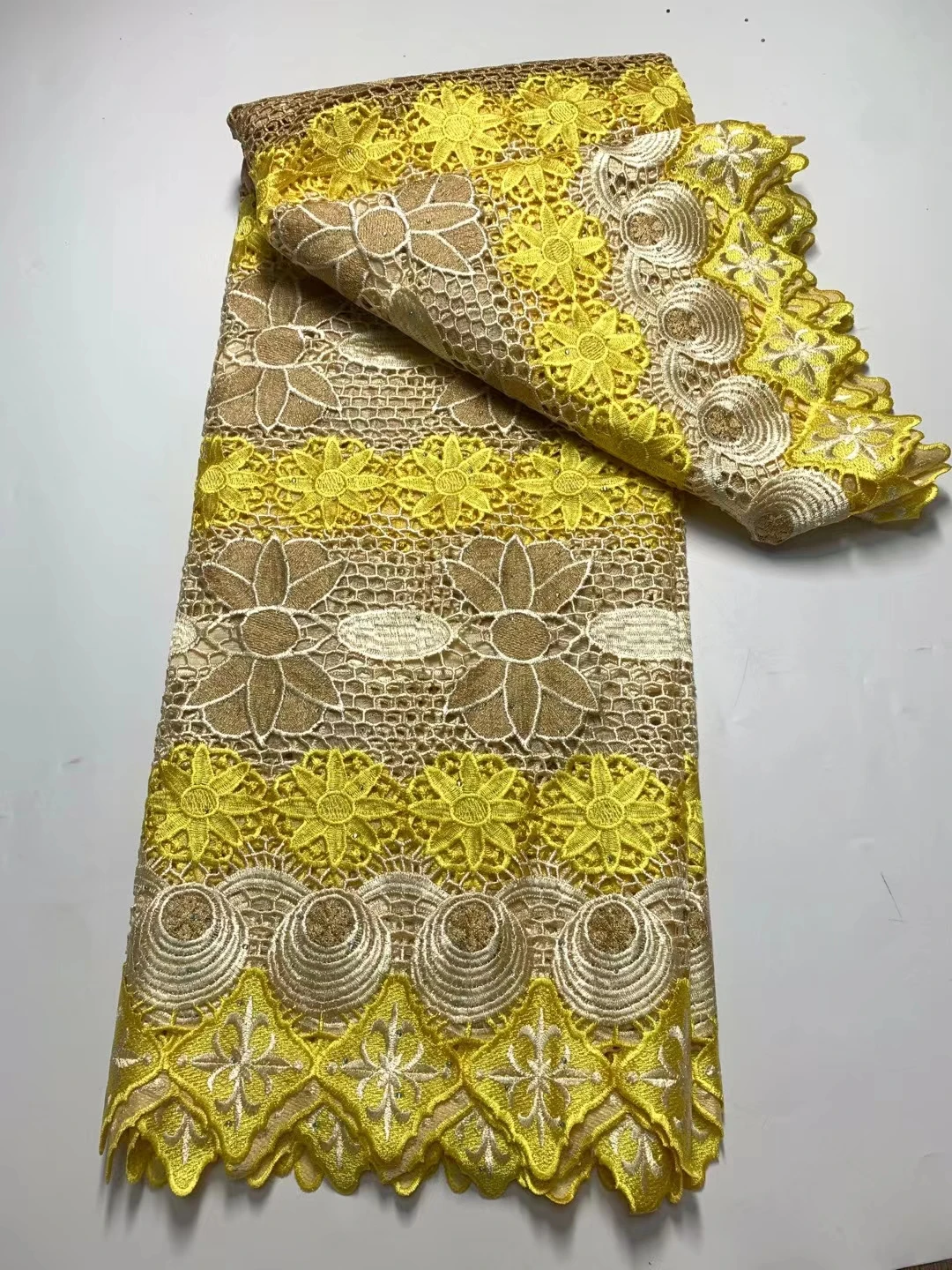 Wholesale Latest 2022 Skin Friendly Mixed Colors Classic African Eembroidery Guipure Cord Lace Fabric for Party Dress NN321-E
Wholesale Latest 2022 Skin Friendly Mixed Colors Classic African Eembroidery Guipure Cord Lace Fabric for Party Dress NN321-E
