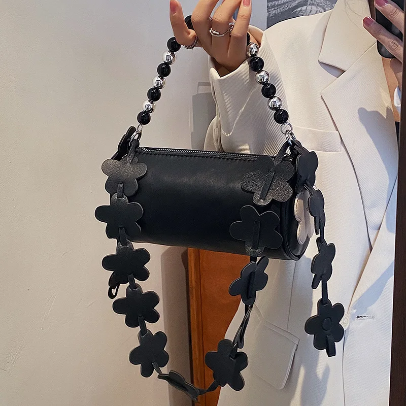 Fashion Solid Color PU Leather Cylindrical Shoulder Bags for Women Personalized Shoulder Straps Armpit Bag Female Crossbody Bag
Fashion Solid Color PU Leather Cylindrical Shoulder Bags for Women Personalized Shoulder Straps Armpit Bag Female Crossbody Bag