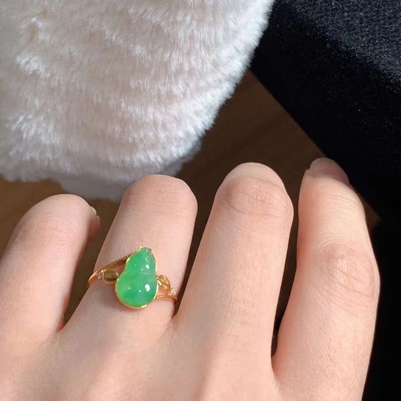 Ladies Fine Jewelry 2022 New in Christmas 18K Gold Gourd Green Natural Emerald Jade Wedding Dating Rings with certificate
Ladies Fine Jewelry 2022 New in Christmas 18K Gold Gourd Green Natural Emerald Jade Wedding Dating Rings with certificate