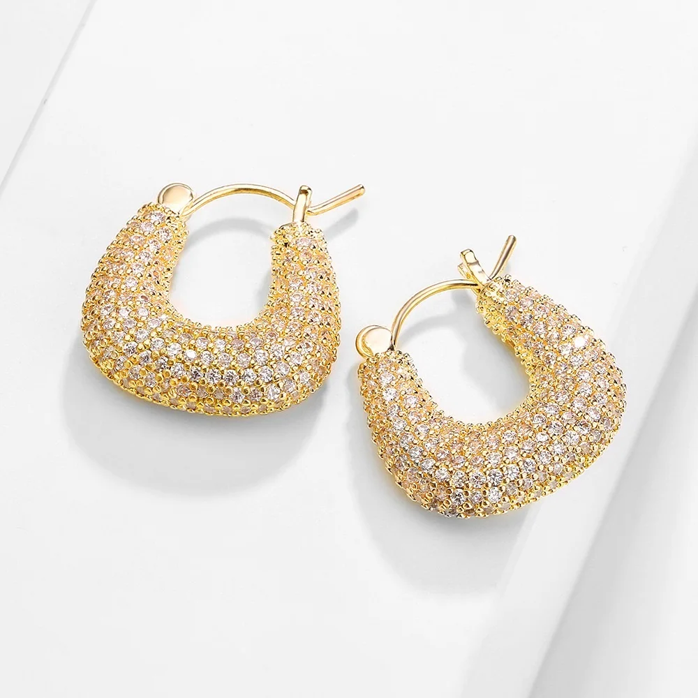New RoseL New Designed Copper Plated Micro-inlaid Zircon Light Luxury Retro Full Diamond Earrings Earrings Clasp
New RoseL New Designed Copper Plated Micro-inlaid Zircon Light Luxury Retro Full Diamond Earrings Earrings Clasp