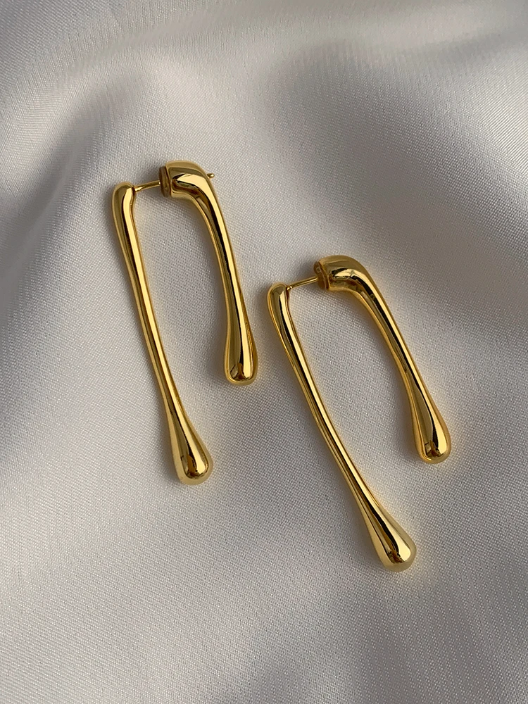 Long Metal Water Drop Earrings Women's Special-Interest Design High-Grade Luxury Temperament Earrings Golden Unique Earrings
Long Metal Water Drop Earrings Women's Special-Interest Design High-Grade Luxury Temperament Earrings Golden Unique Earrings