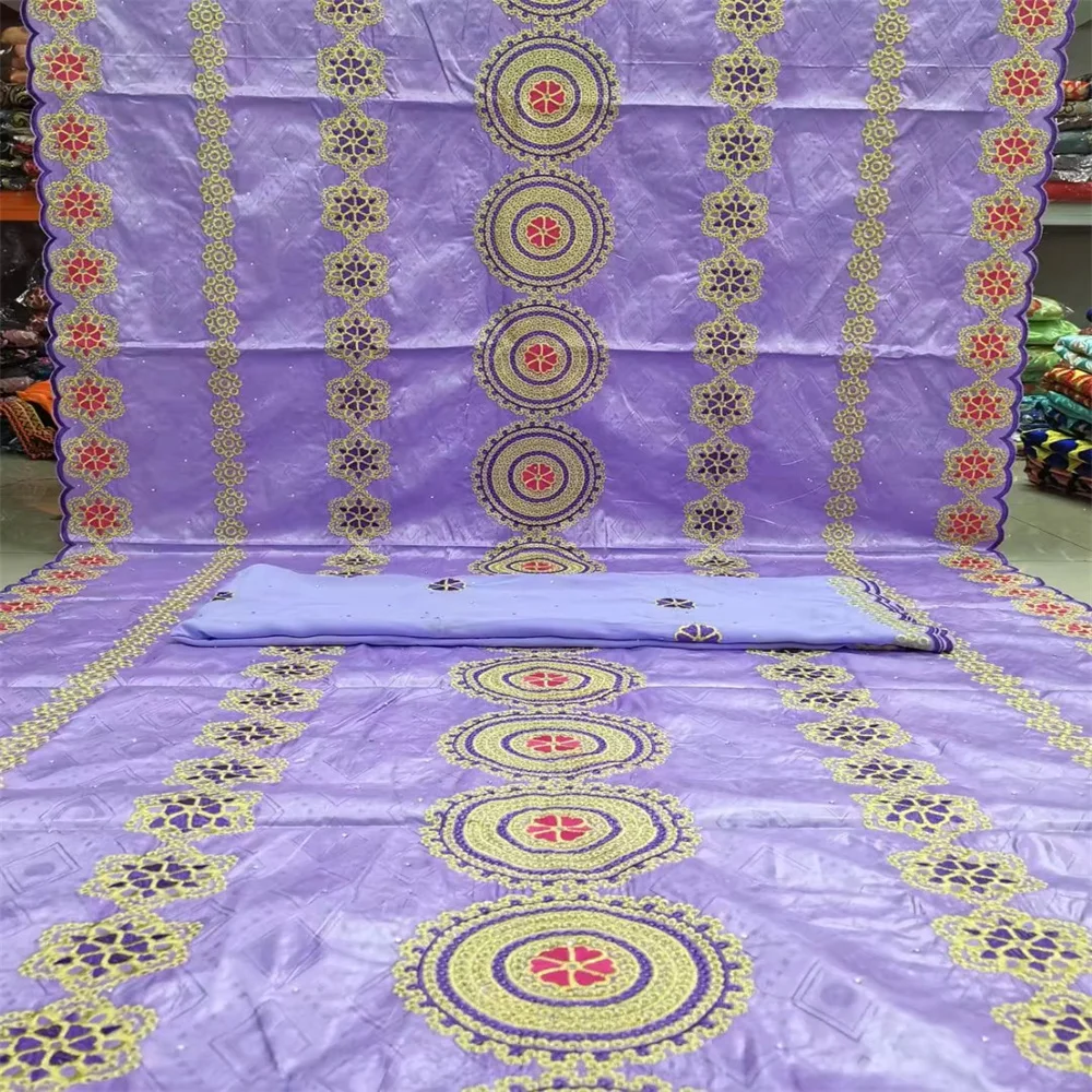 Знаком 2021 новый комплект из обуви в Африканском нигерийском стиле кружевная ткань с ромбовидным хлопок вышитые французские Getzner ткани 5 + 2Y LY-262
Знаком 2021 новый комплект из обуви в Африканском нигерийском стиле кружевная ткань с ромбовидным хлопок вышитые французские Getzner ткани 5 + 2Y LY-262