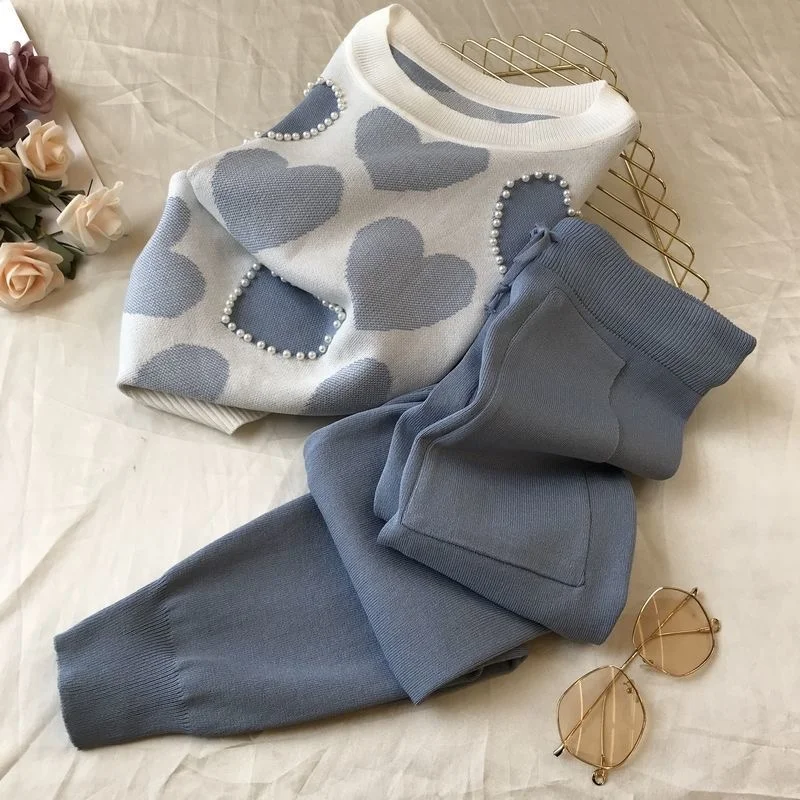 Summer Korean love printed knit 2 piece set female short sleeve beads sweater tops + capris pants suit pink casual sweater
Summer Korean love printed knit 2 piece set female short sleeve beads sweater tops + capris pants suit pink casual sweater