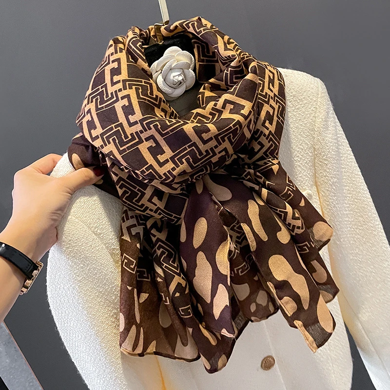2023 New 90x180cm Bikini Bathing Swimwear Cover Up Sarong Mats Wrap Scarf Pareo Beach Cover-Ups Women Large Dress Bandanas
2023 New 90x180cm Bikini Bathing Swimwear Cover Up Sarong Mats Wrap Scarf Pareo Beach Cover-Ups Women Large Dress Bandanas
