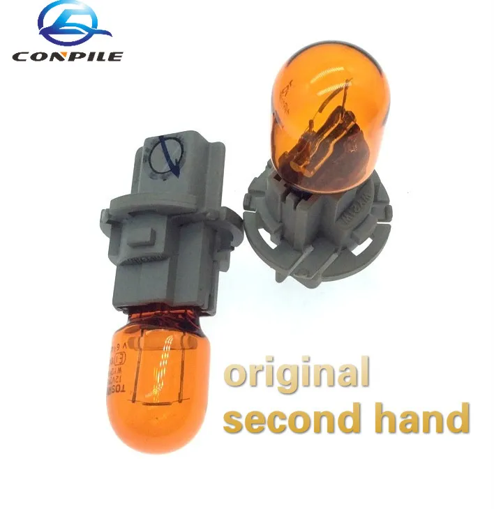 2pcs original used for Toyota Camry corolla levin headlight turn signal light width lamp tail bulb brake lamp holder
2pcs original used for Toyota Camry corolla levin headlight turn signal light width lamp tail bulb brake lamp holder