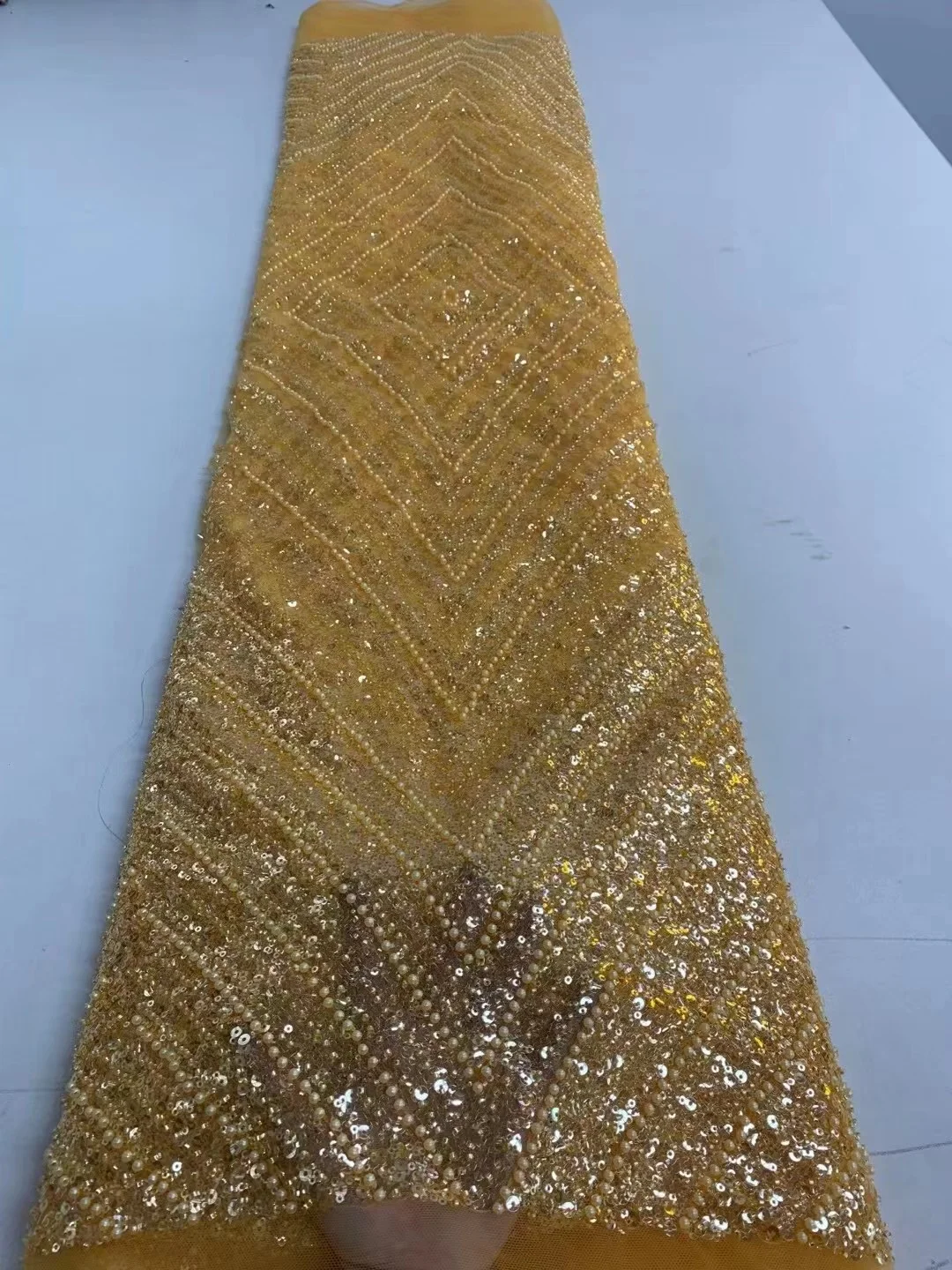 Yellow Nigerian Lace Fabrics 2022 New Luxury Embroidered Crystal Sequins Heavy Beaded Fabric Lace For Bridal Gowns
Yellow Nigerian Lace Fabrics 2022 New Luxury Embroidered Crystal Sequins Heavy Beaded Fabric Lace For Bridal Gowns