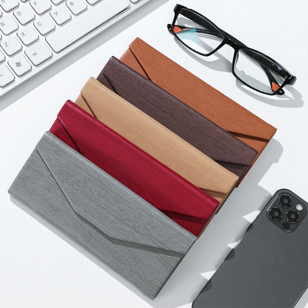 1Pcs Strong Magnet Triangle Folding Glasses Box PU Waterproof Eyewear Case Wood Grain Portable Glasses Protective Eyewear Box
1Pcs Strong Magnet Triangle Folding Glasses Box PU Waterproof Eyewear Case Wood Grain Portable Glasses Protective Eyewear Box