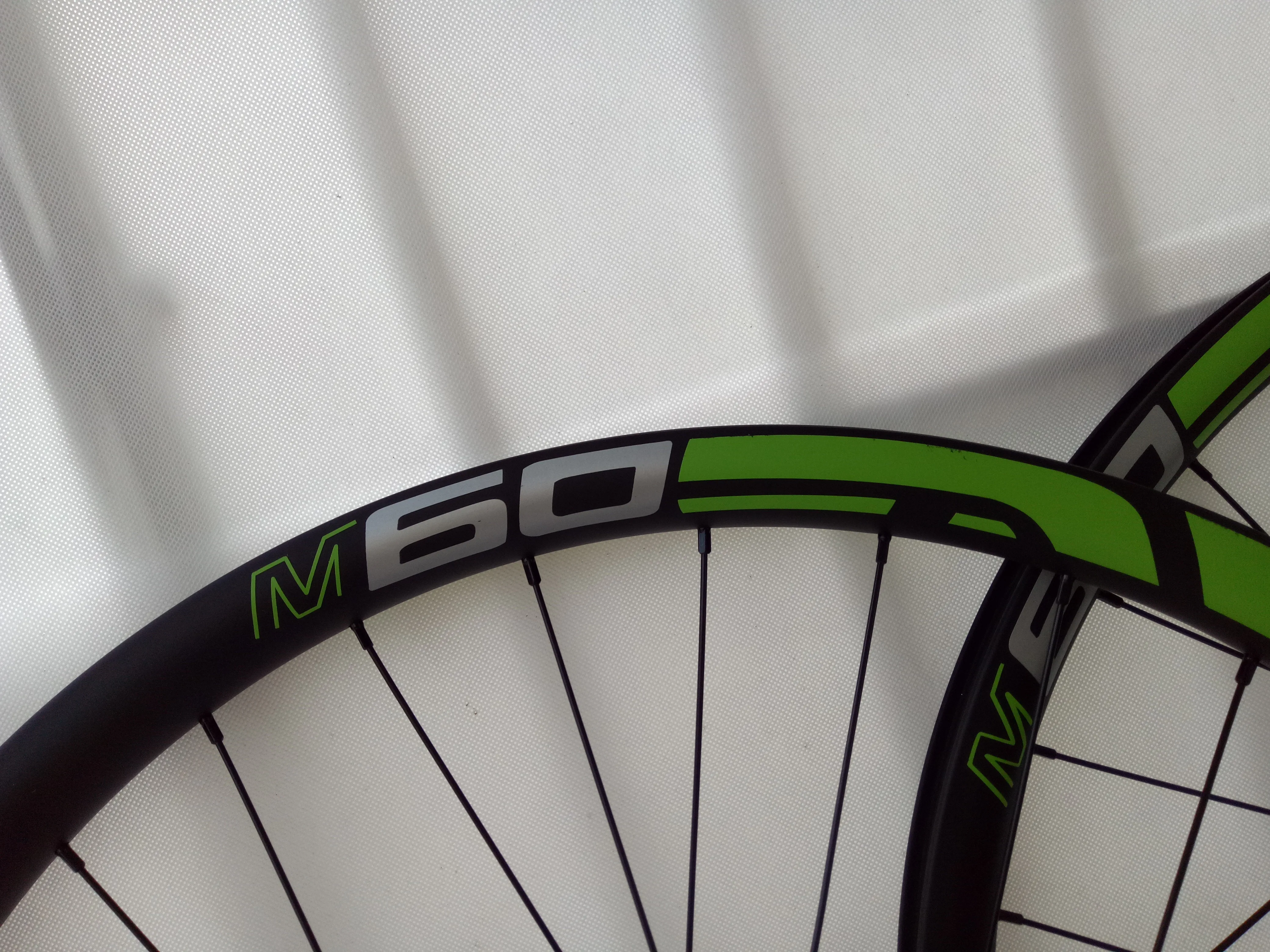 M60 Carbon MTB Wheelset 29 Tubeless Mountain Bike Wheels 29er MTB Wheels UD carbon green logos cycling wheels 28-28h spokes
M60 Carbon MTB Wheelset 29 Tubeless Mountain Bike Wheels 29er MTB Wheels UD carbon green logos cycling wheels 28-28h spokes