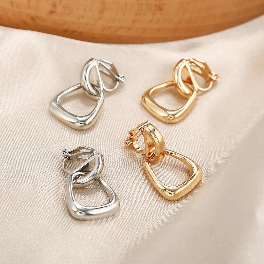 New Vintage Statement Clip Earrings for women Geometric Dangle Drop Gold Earing Clips Brincos Non Pierced 2022 Fashion Jewelry
New Vintage Statement Clip Earrings for women Geometric Dangle Drop Gold Earing Clips Brincos Non Pierced 2022 Fashion Jewelry