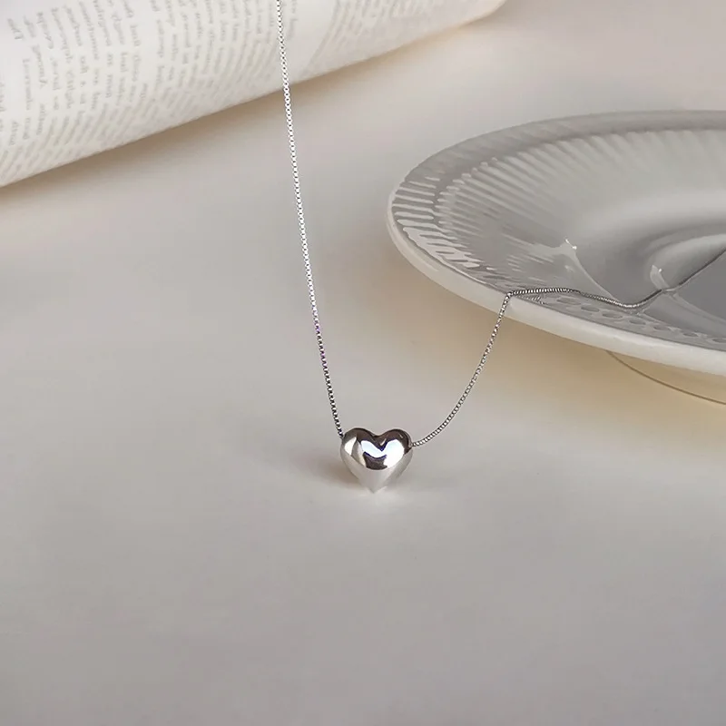 S3626 White Gold Plated Cute Love Pendant Necklace For Women Niche Design Heart Choker necklaces
S3626 White Gold Plated Cute Love Pendant Necklace For Women Niche Design Heart Choker necklaces