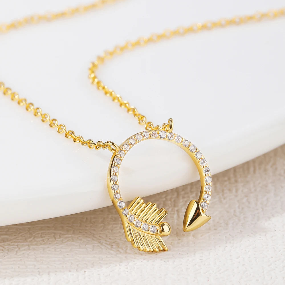 Minimalist Shining Zircon Choker Gold Color Necklace Simple 14K Gold Plated Necklace for Women Round Circle Pendant Necklace Jew
Minimalist Shining Zircon Choker Gold Color Necklace Simple 14K Gold Plated Necklace for Women Round Circle Pendant Necklace Jew