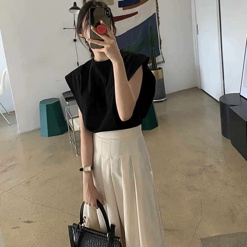 WDMSNA Korean Summer Simple Black White Woman Tshirts Round Neck Flying Sleeve T-shirt Short Sleeve Summer Tops for Women 2022
WDMSNA Korean Summer Simple Black White Woman Tshirts Round Neck Flying Sleeve T-shirt Short Sleeve Summer Tops for Women 2022