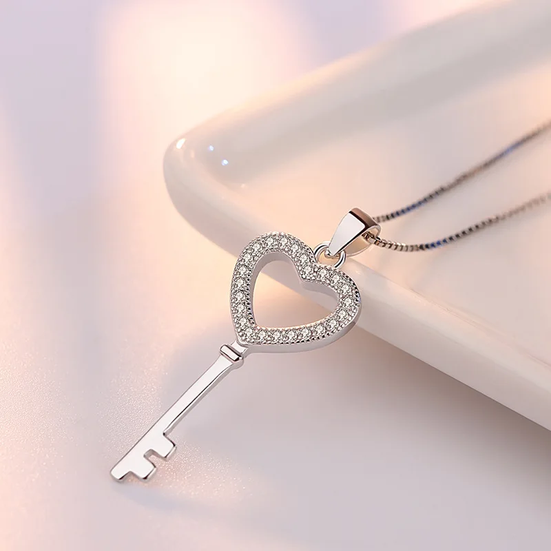 Key Zircon Necklaces Women's Choker Neck Female Necklace 925 Stamp Korean Fashion Chain Luxury Quality Fine Jewelry Accessories
Key Zircon Necklaces Women's Choker Neck Female Necklace 925 Stamp Korean Fashion Chain Luxury Quality Fine Jewelry Accessories