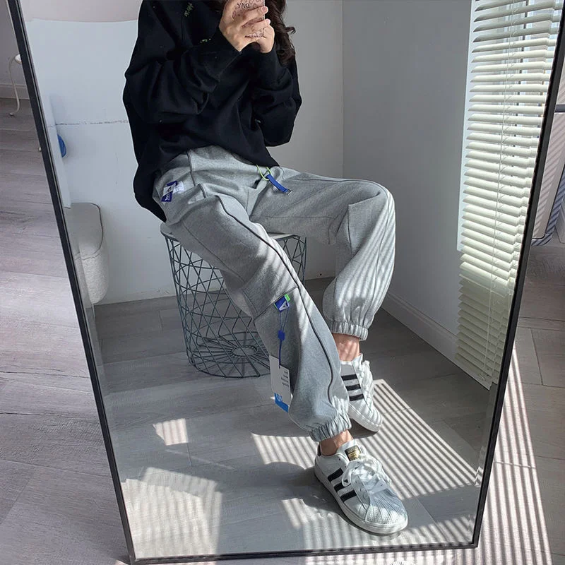 Genuine ADER ERROR Reflective Pants Loose Casual Men and Women's Drawstring Pants Sports Leggings
Genuine ADER ERROR Reflective Pants Loose Casual Men and Women's Drawstring Pants Sports Leggings
