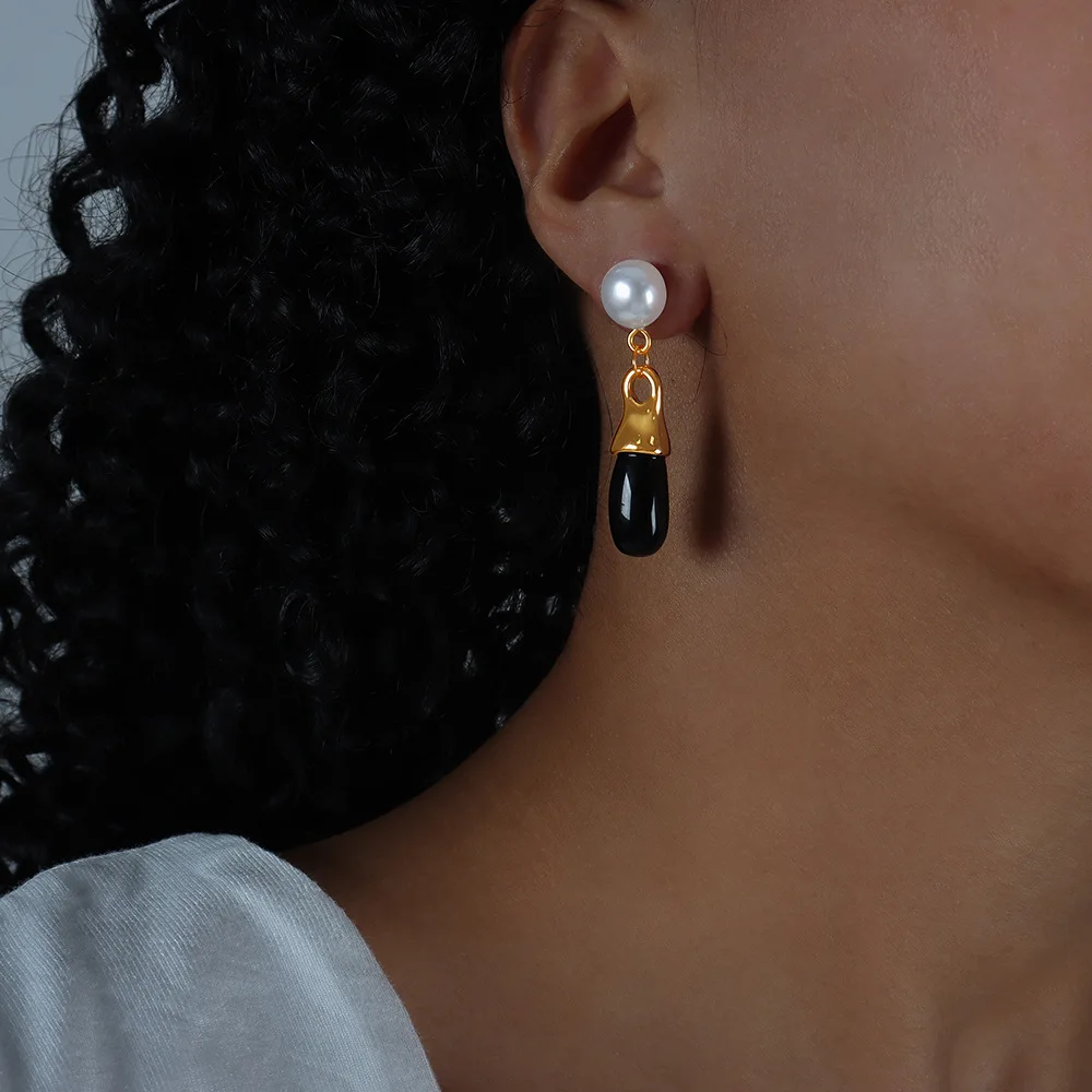 Vintage Exquisite Pendant Female Earrings Irregular Pearl Ear Buckle Fashion Women Jewelry Accessories Gift
Vintage Exquisite Pendant Female Earrings Irregular Pearl Ear Buckle Fashion Women Jewelry Accessories Gift