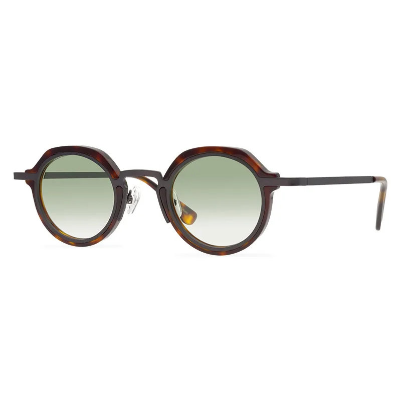 2023 Cute high quality Cartoon Bear Shape Fashion Round Sunglasses Vintage Sunglasses UV400 Protection Classic Eyewear
2023 Cute high quality Cartoon Bear Shape Fashion Round Sunglasses Vintage Sunglasses UV400 Protection Classic Eyewear