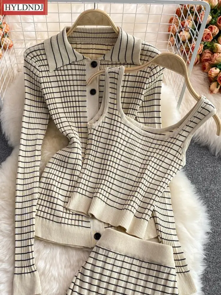 Spring Fashion Chic Knitted 3Pcs Sets Long Sleeve Cardigan Sweater + Camisole + Skirts Sets Casual Tops Vest Skirt Suits
Spring Fashion Chic Knitted 3Pcs Sets Long Sleeve Cardigan Sweater + Camisole + Skirts Sets Casual Tops Vest Skirt Suits