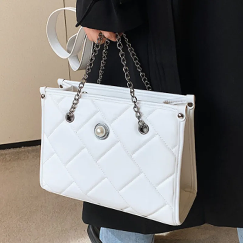 Women's Casual Shoulder Bag Retro Lozenge Sewing Thread Pattern All Match Handbag Hot Sale Classic Solid Colour Luxury Women Bag
Women's Casual Shoulder Bag Retro Lozenge Sewing Thread Pattern All Match Handbag Hot Sale Classic Solid Colour Luxury Women Bag