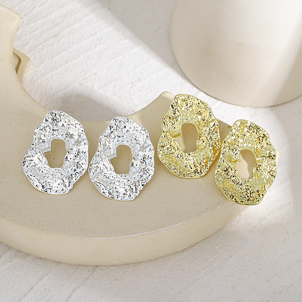 Irregular Gold Abstract Stud Earrings Geometric Hollow Metal Earring Hollow Drop Statement Ear Accessories for Women Jewelry
Irregular Gold Abstract Stud Earrings Geometric Hollow Metal Earring Hollow Drop Statement Ear Accessories for Women Jewelry