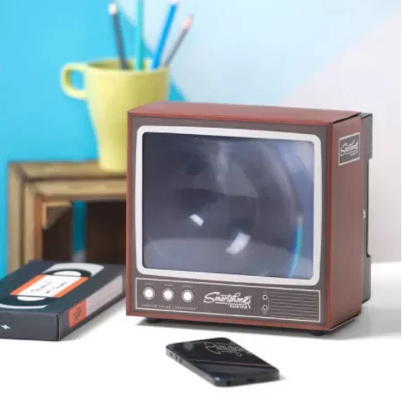 Retro TV Mobile Phone Smartphone Screen Magnifier for Video TV Show Enlarged Expander Phone Holder Stand
Retro TV Mobile Phone Smartphone Screen Magnifier for Video TV Show Enlarged Expander Phone Holder Stand