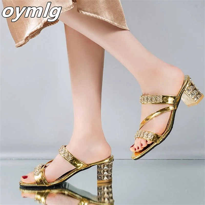 Women's sandals new rhinestone thick heel rhinestone one-word drag fish mouth sandals slippers women's plus size women's shoes
Women's sandals new rhinestone thick heel rhinestone one-word drag fish mouth sandals slippers women's plus size women's shoes